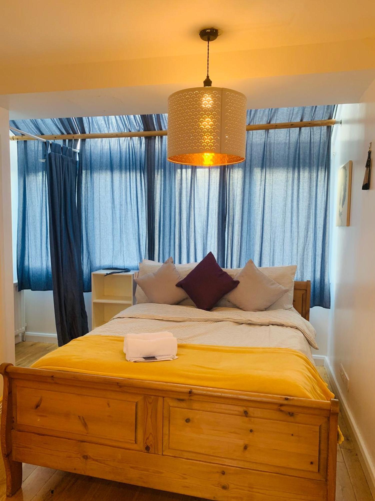 Boogaard'S Guest House Лондон Екстериор снимка